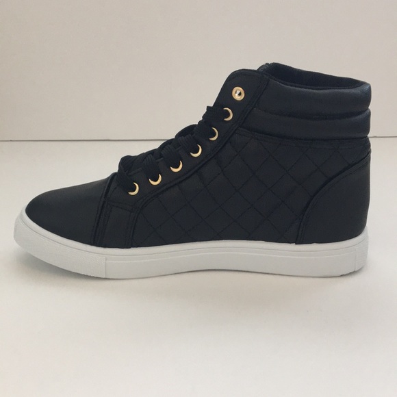 *1 LEFT*  Quilted Zipper Lace Up High Top Sneakers - Picture 2 of 4